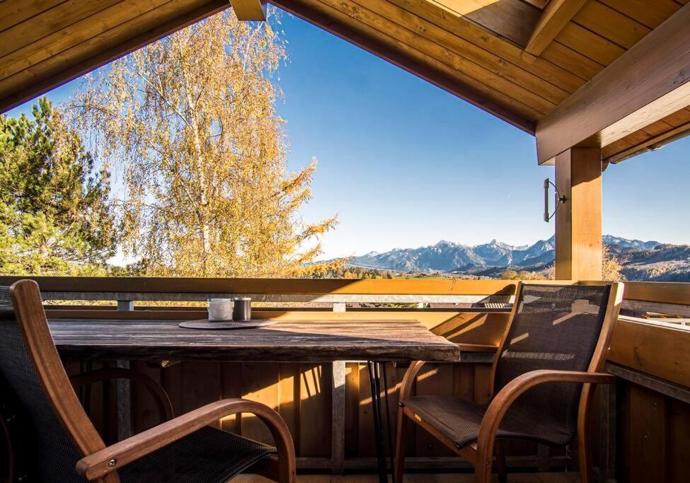 Luxury Living Near Weissensee +Balcony +Netflix Füssen Kültér fotó