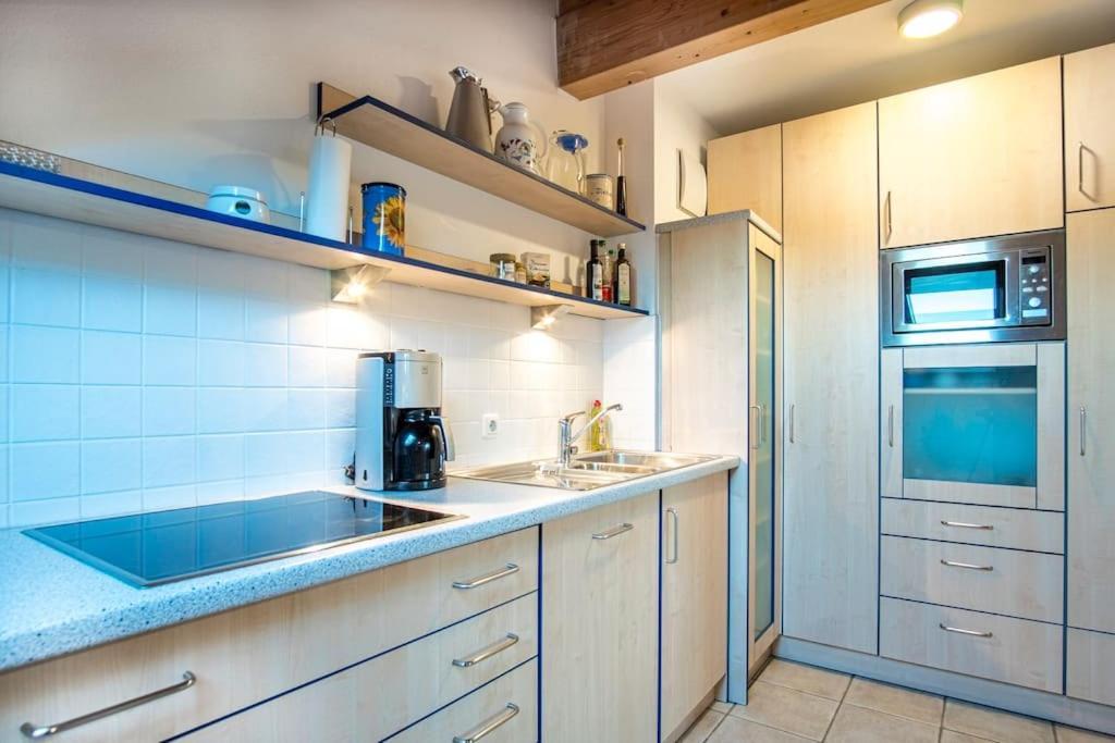 Luxury Living Near Weissensee +Balcony +Netflix Füssen Kültér fotó